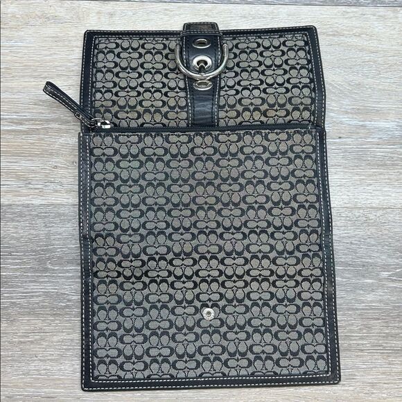 Coach black gray signature soho crossbody and wallet set - Picture 15 of 17